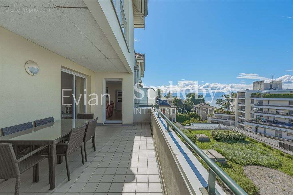 Evian centre ville appartement t4 vue lac - photo 16