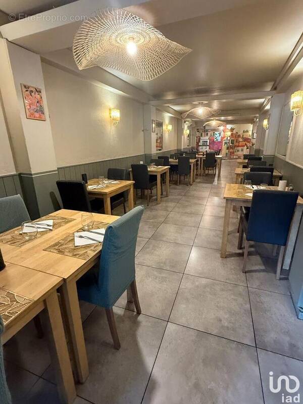 Photo 1 - Commerce à SENS