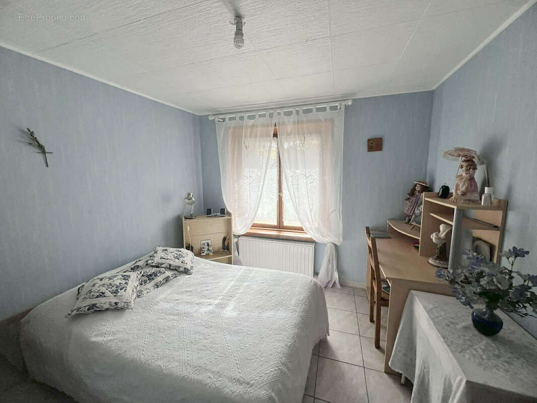 Maison à FELINES