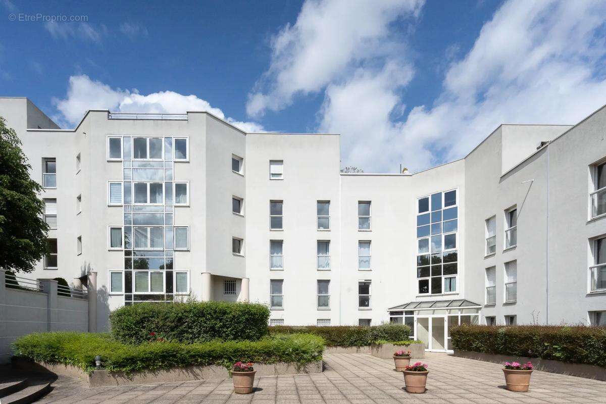 Appartement à ROSNY-SOUS-BOIS