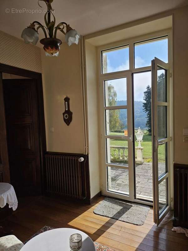 Maison à MOULINS-ENGILBERT