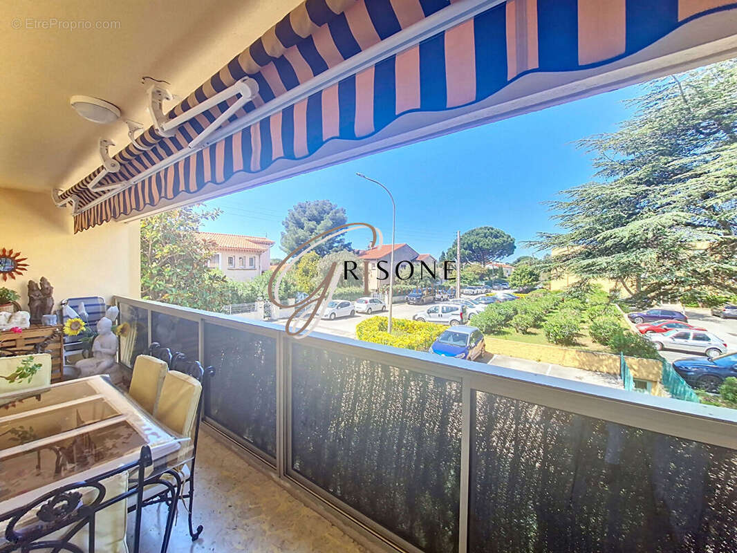 Appartement à SIX-FOURS-LES-PLAGES