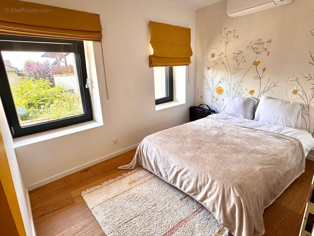 ANNECY NORD - Pringy / Promery - maison de village de 210 M2 habitables - photo 8