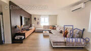 SALON ACTUEL - Appartement à SAINT-JUST-SAINT-RAMBERT