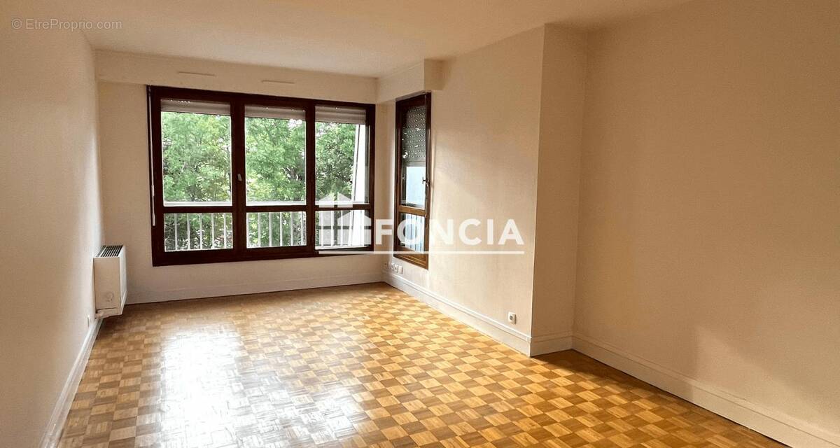 Appartement à VERSAILLES