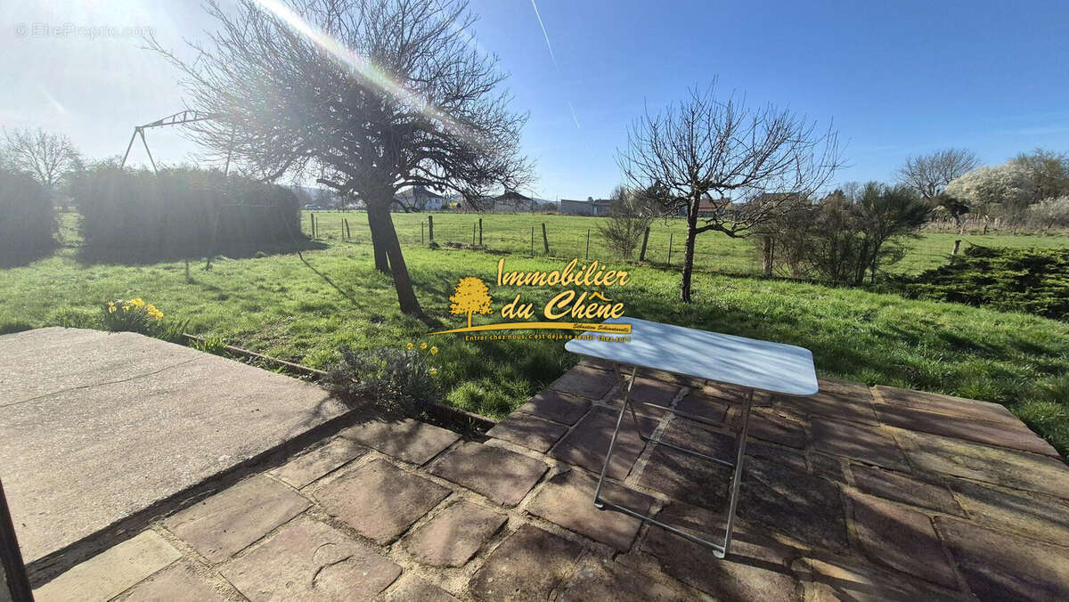 Maison à SAINT-LOUP-SUR-SEMOUSE