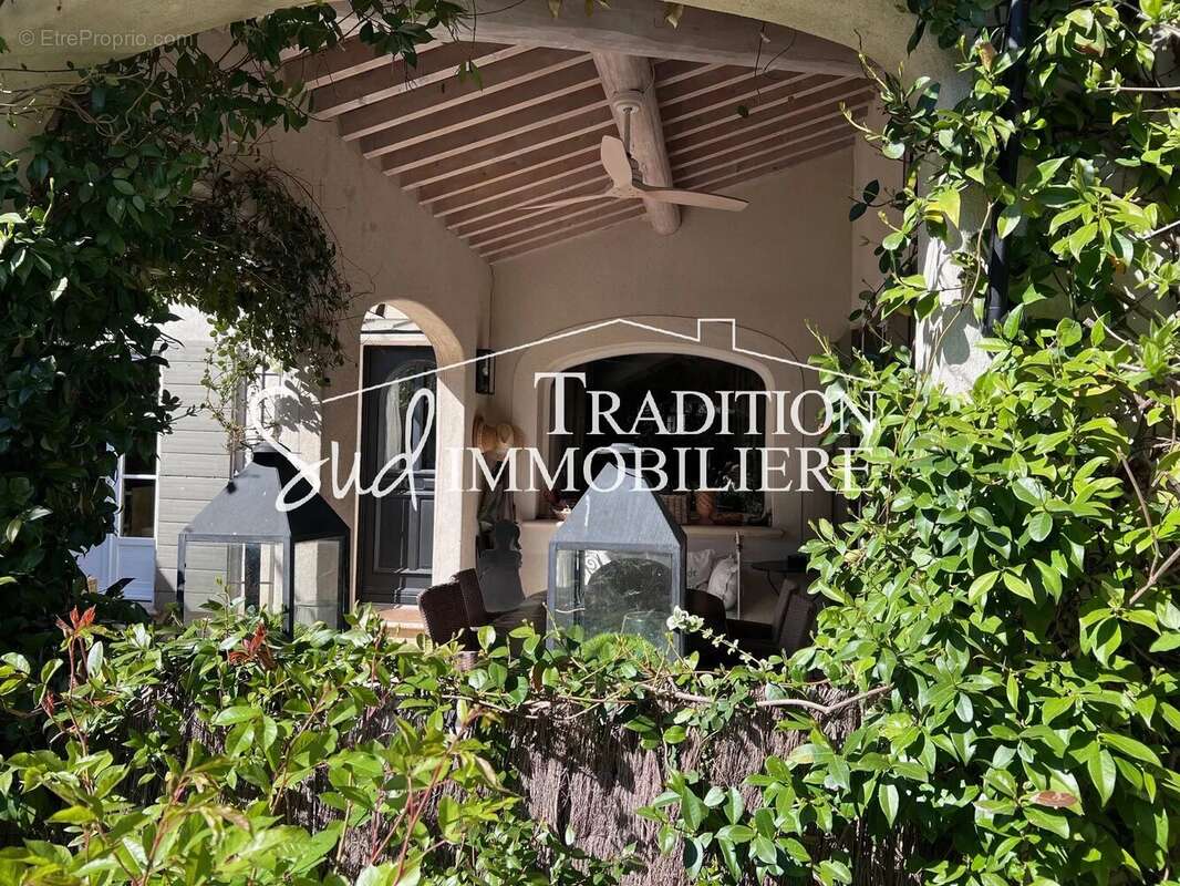 Maison à MAUSSANE-LES-ALPILLES