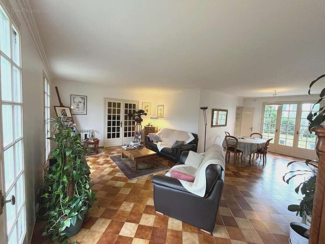 Maison à CREPY-EN-VALOIS
