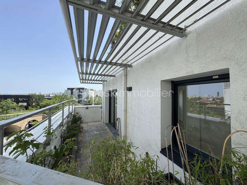 Bien rare !  appartement renove lumineux et vue remarquable - photo 2
