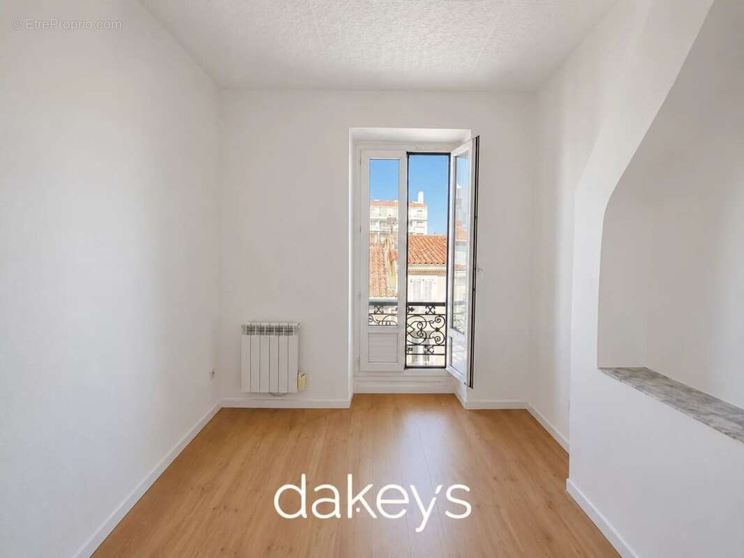 EXCLUSIVITÉ – Idéal premier achat ou investissement ! T2 de 36 m² – Secteur Castellane / Faculté de Médecine - photo 5