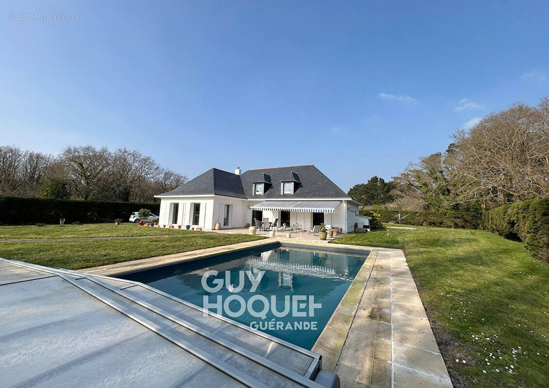 Maison à LA TURBALLE