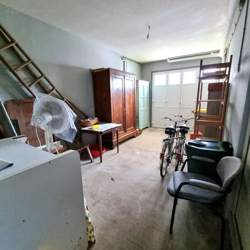 Maison à SAINT-DENIS-DE-JOUHET