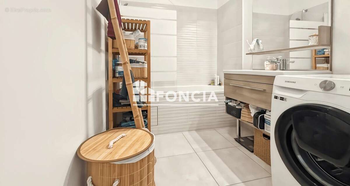 Appartement à LOGNES