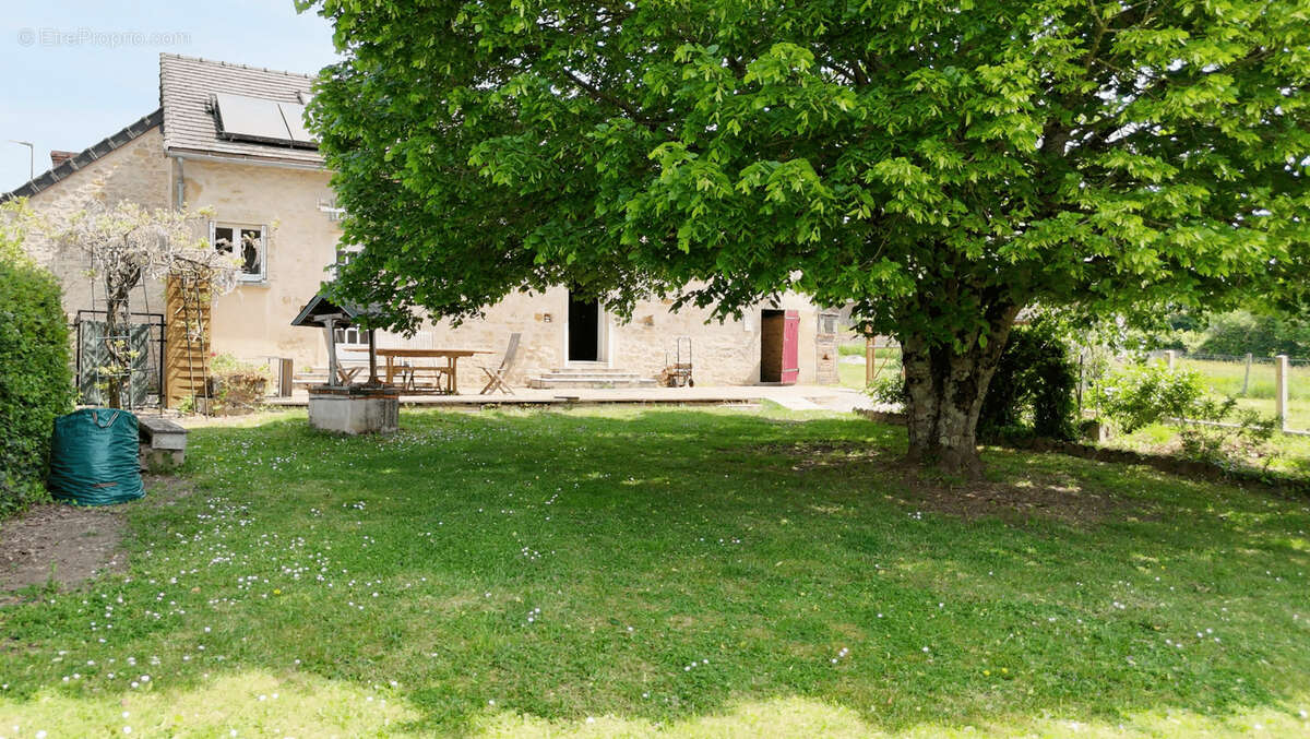 Maison à MOULINS-ENGILBERT