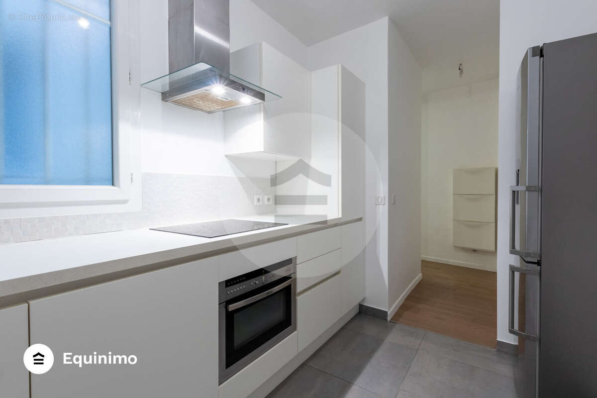 Appartement à PARIS-18E