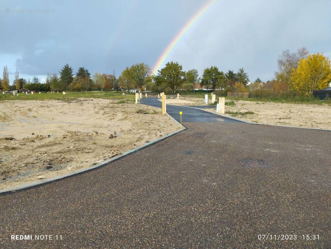 Terrain à MIGNE-AUXANCES