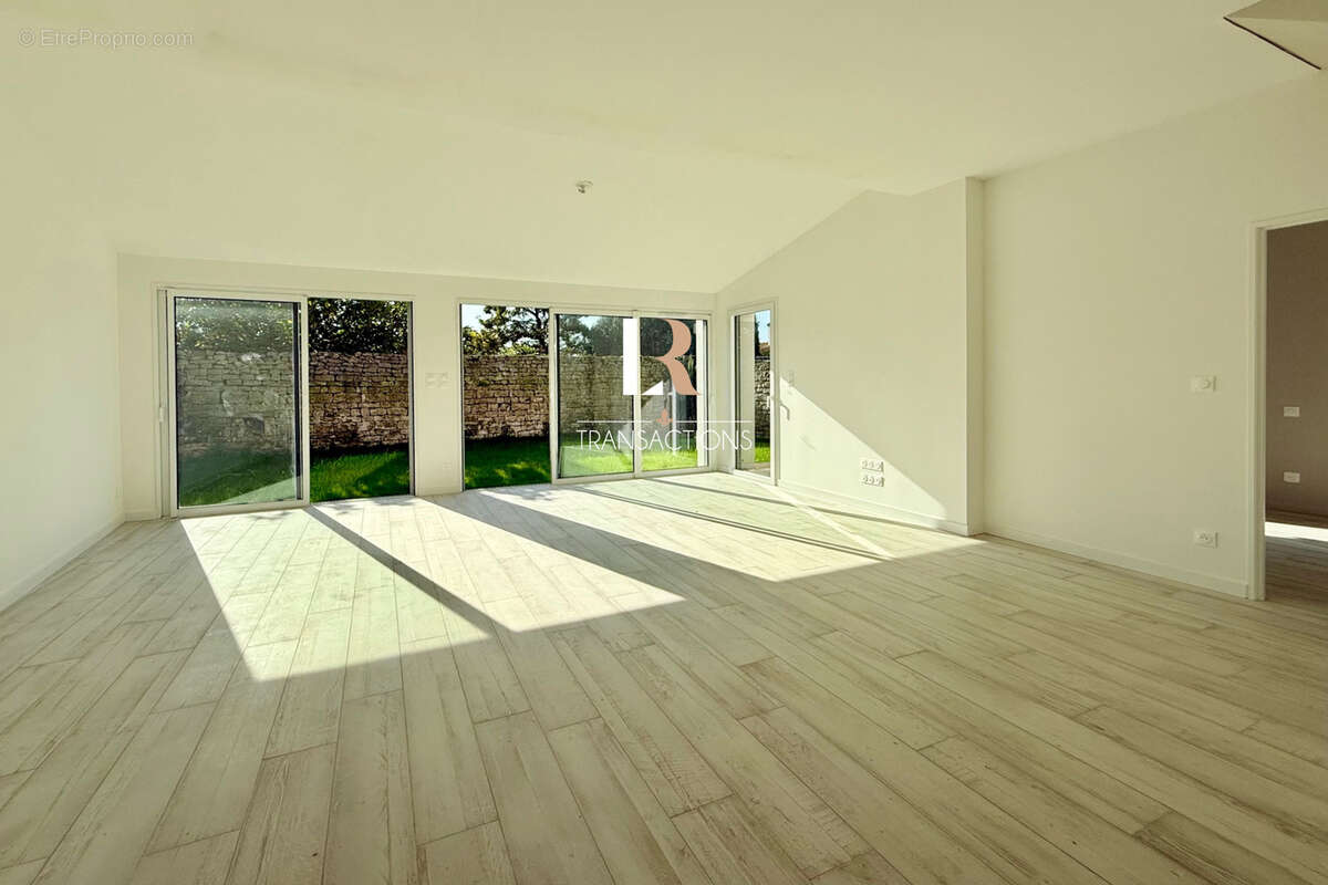 Maison à SAINTE-MARIE-DE-RE