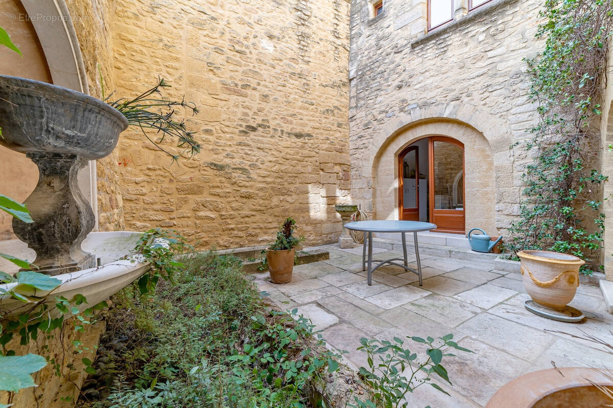 Maison à UZES