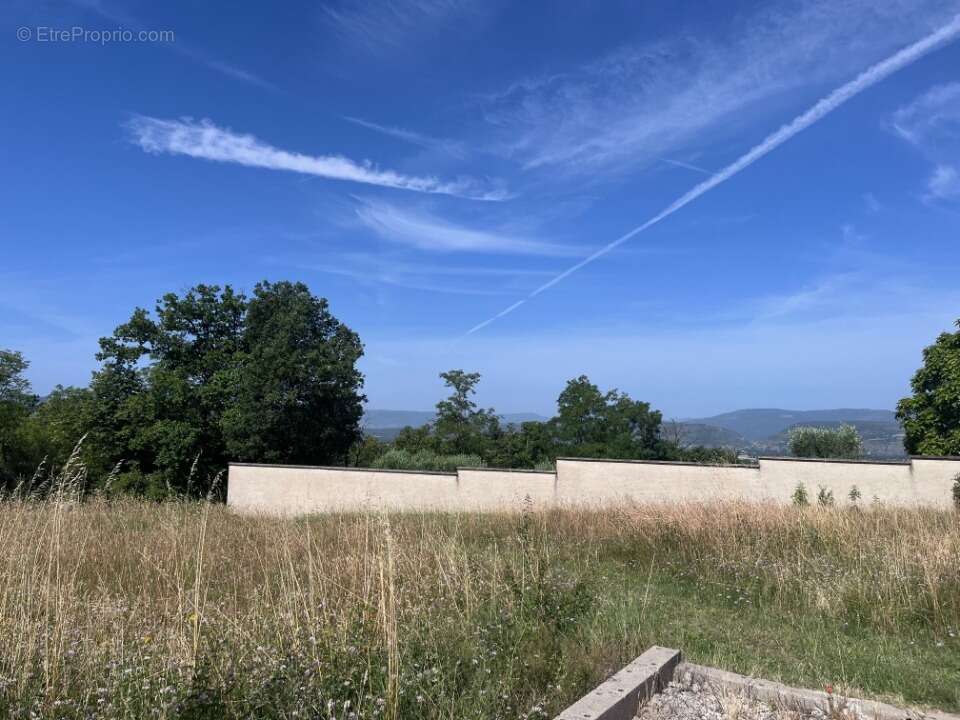 Terrain 710 m² à Loriol-Sur-Drome  - photo 2