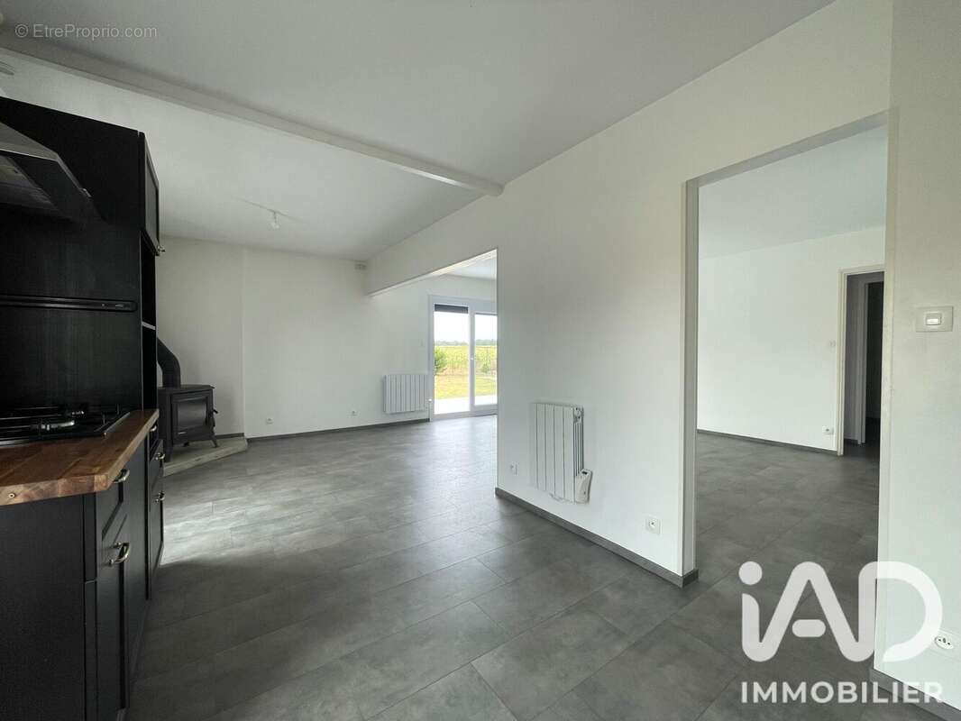 Maison 79 m² à Trizay  - photo 6