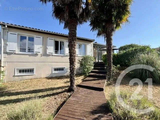 Maison 120 m² à Ruelle-Sur-Touvre  - photo 14