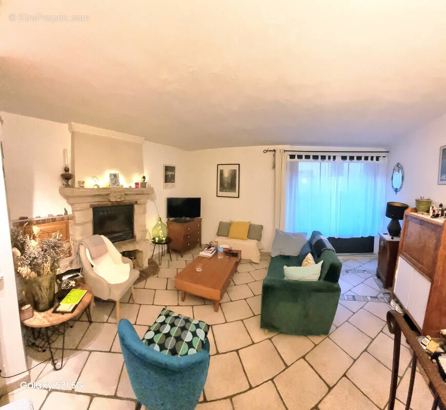 Maison à LAGNES