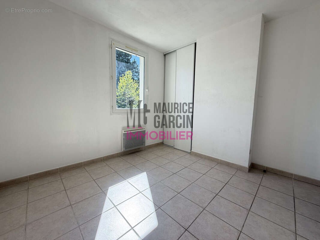 Appartement à MALAUCENE