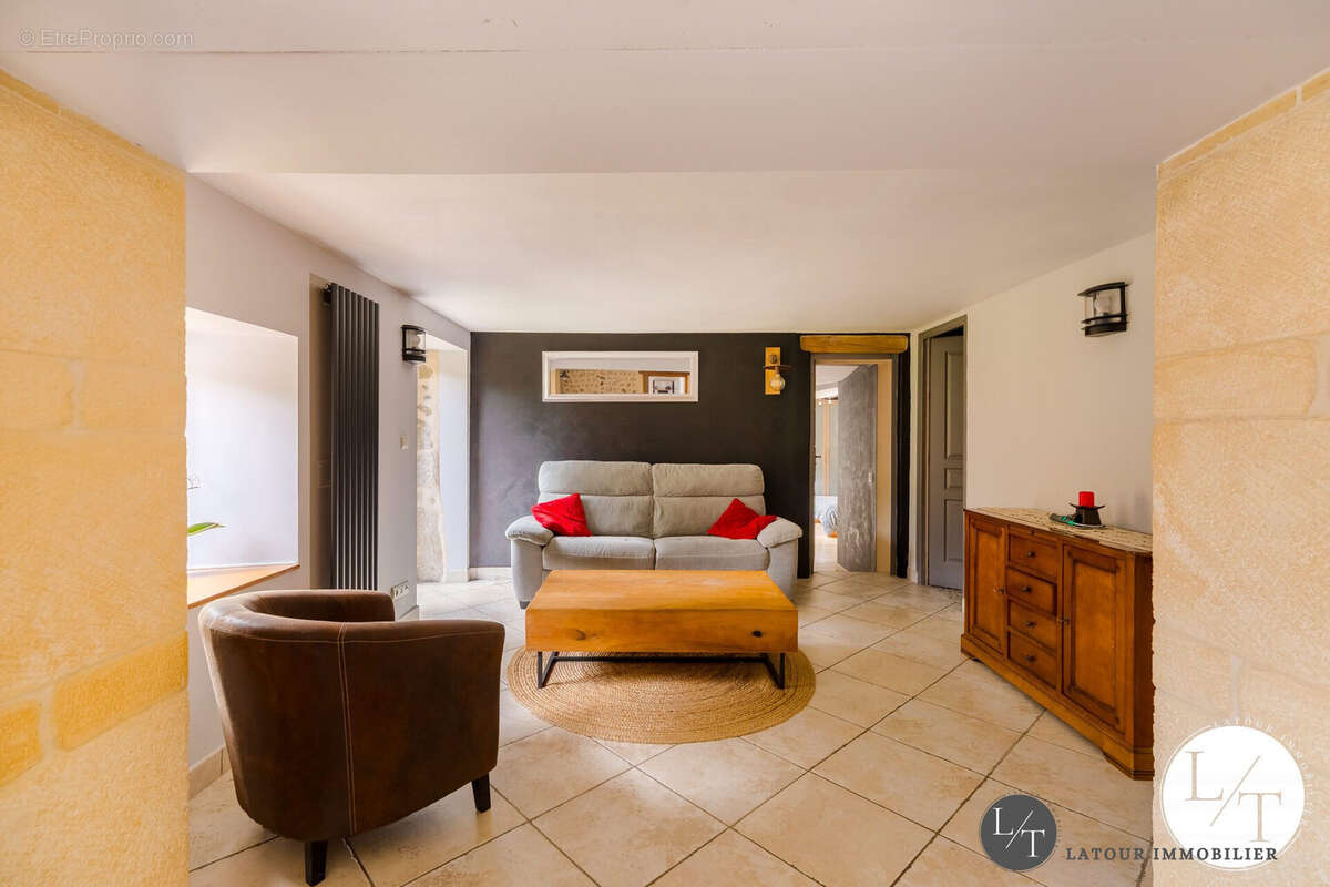 Maison à BOURGOIN-JALLIEU