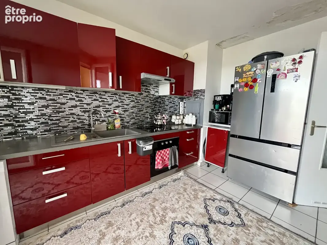 Appartement 5 pièces au pied du tram - photo 2