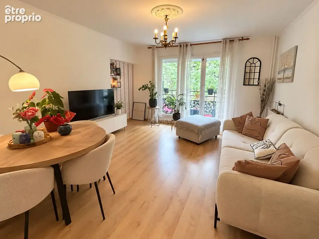 Appartement à VERNEUIL-SUR-SEINE