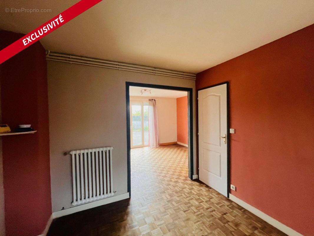 Maison de famille : installez-vous au coeur du bourg ! - photo 10