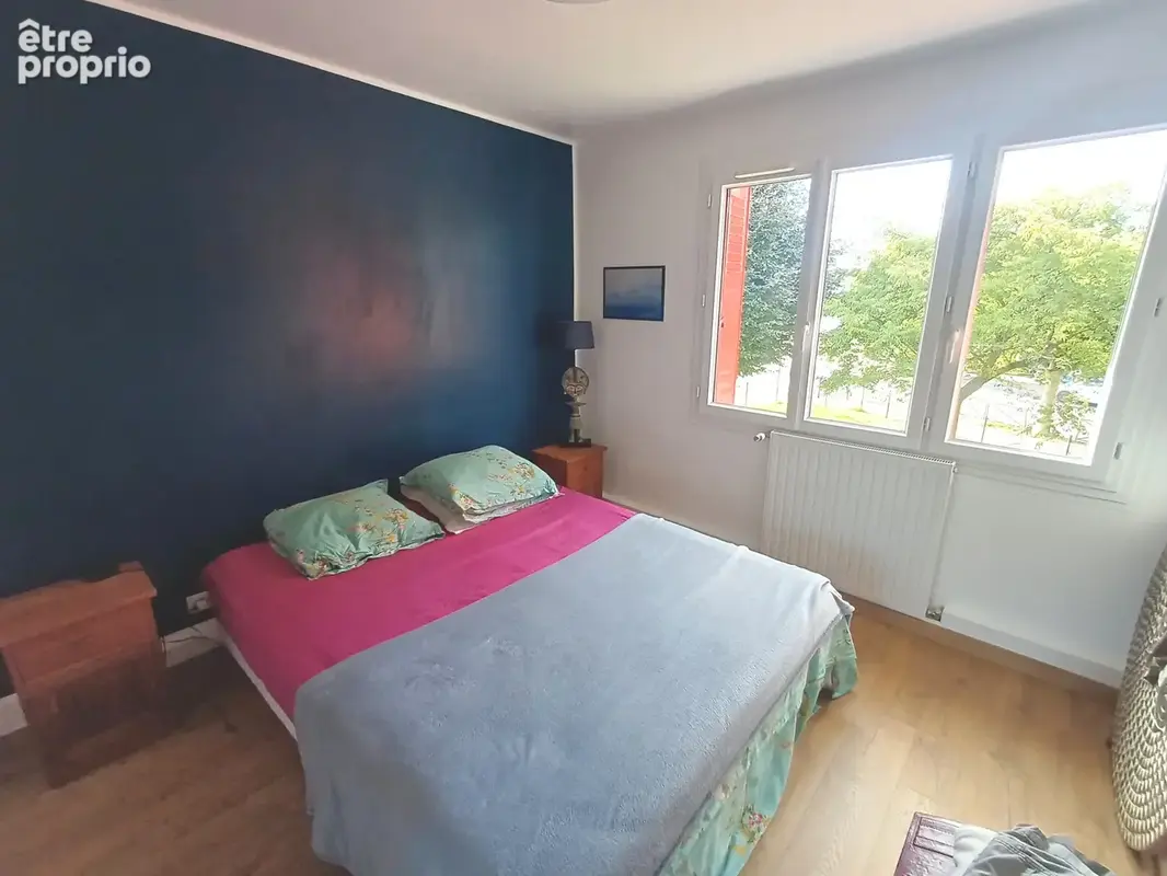 Bel Appartement entièrement rénové avec Garage,Cave et Balcon - photo 8