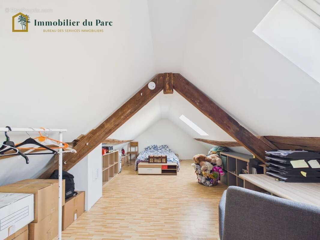 Maison à FRAHIER-ET-CHATEBIER