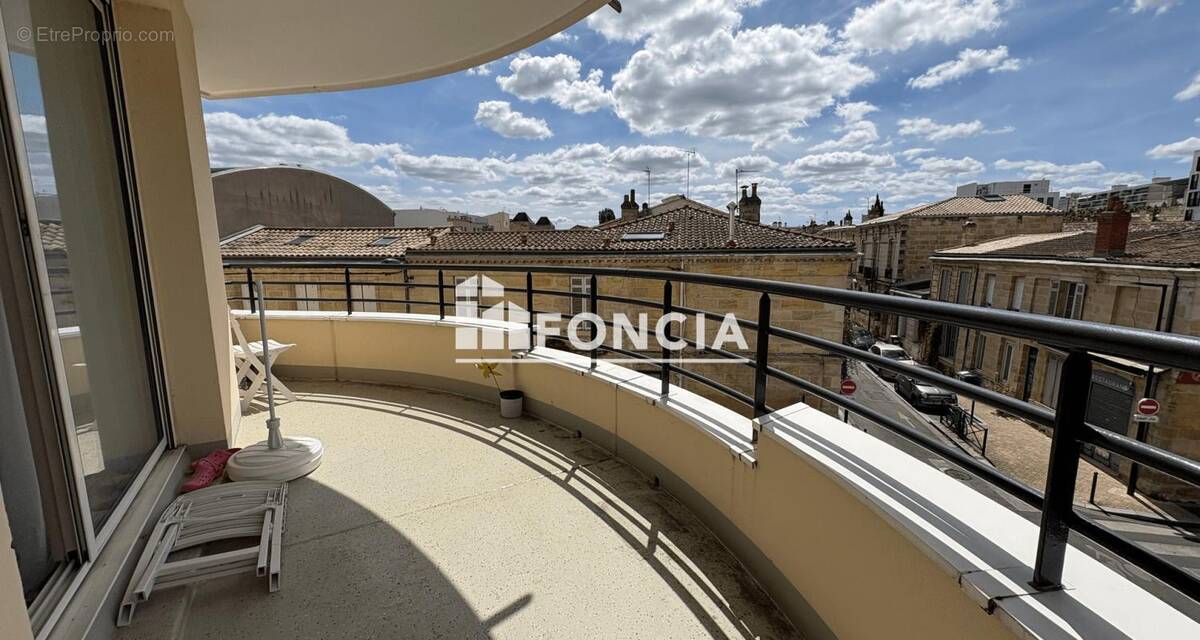 Appartement à BORDEAUX