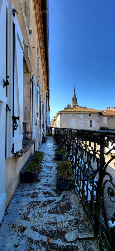 Maison à SAINT-CLAR