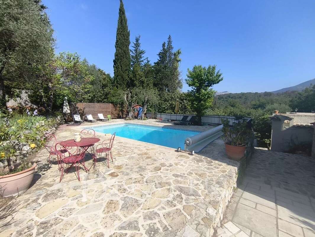 Maison à LE ROURET
