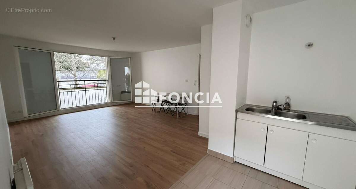 Appartement à LA QUEUE-EN-BRIE