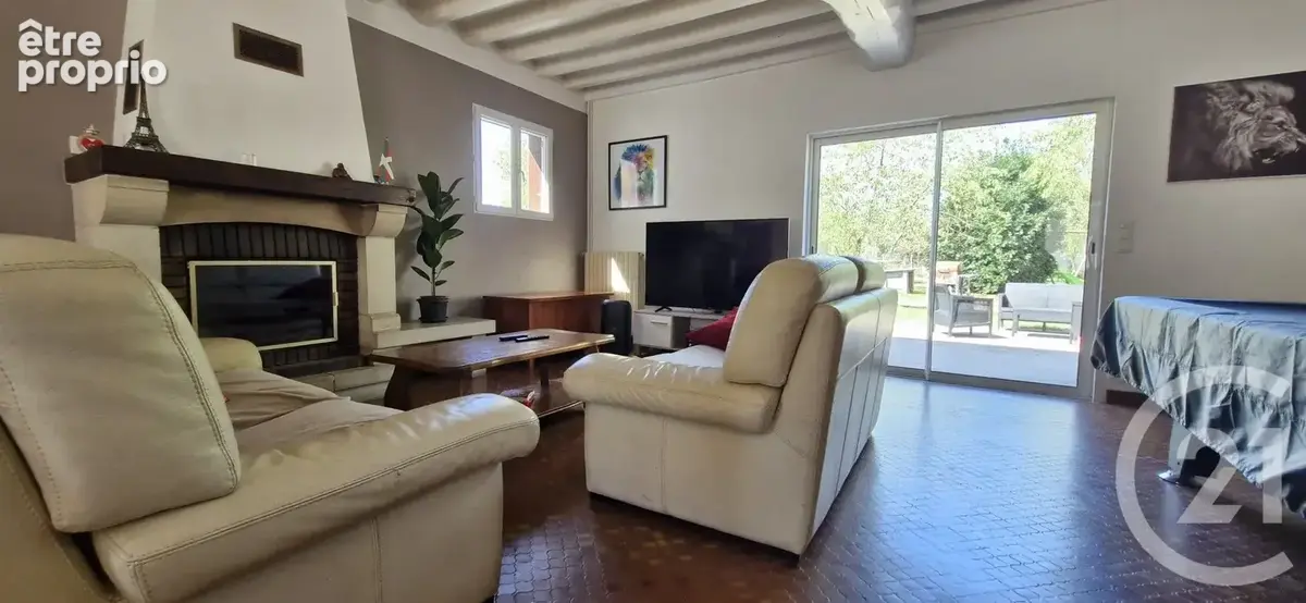 Maison 6 pièces 153 m² à vendre à Saint-Denis-Les-Ponts (28200) - photo 3
