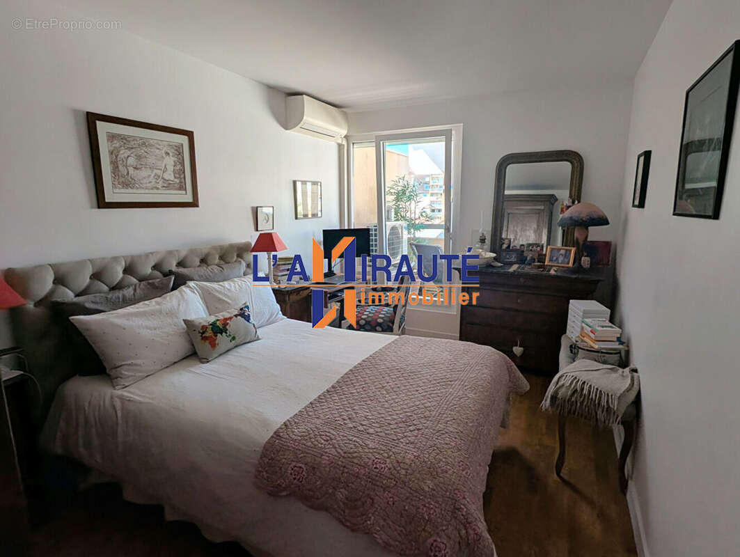 Appartement à HOUILLES