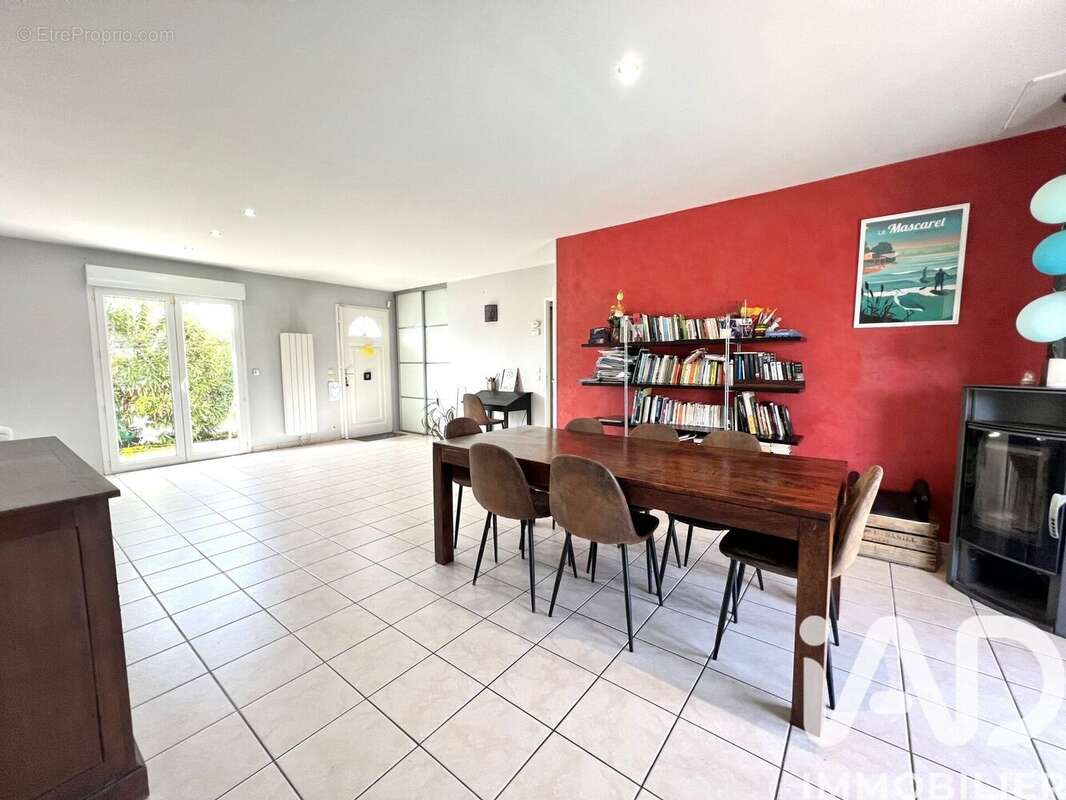 Photo 5 - Maison à VAYRES