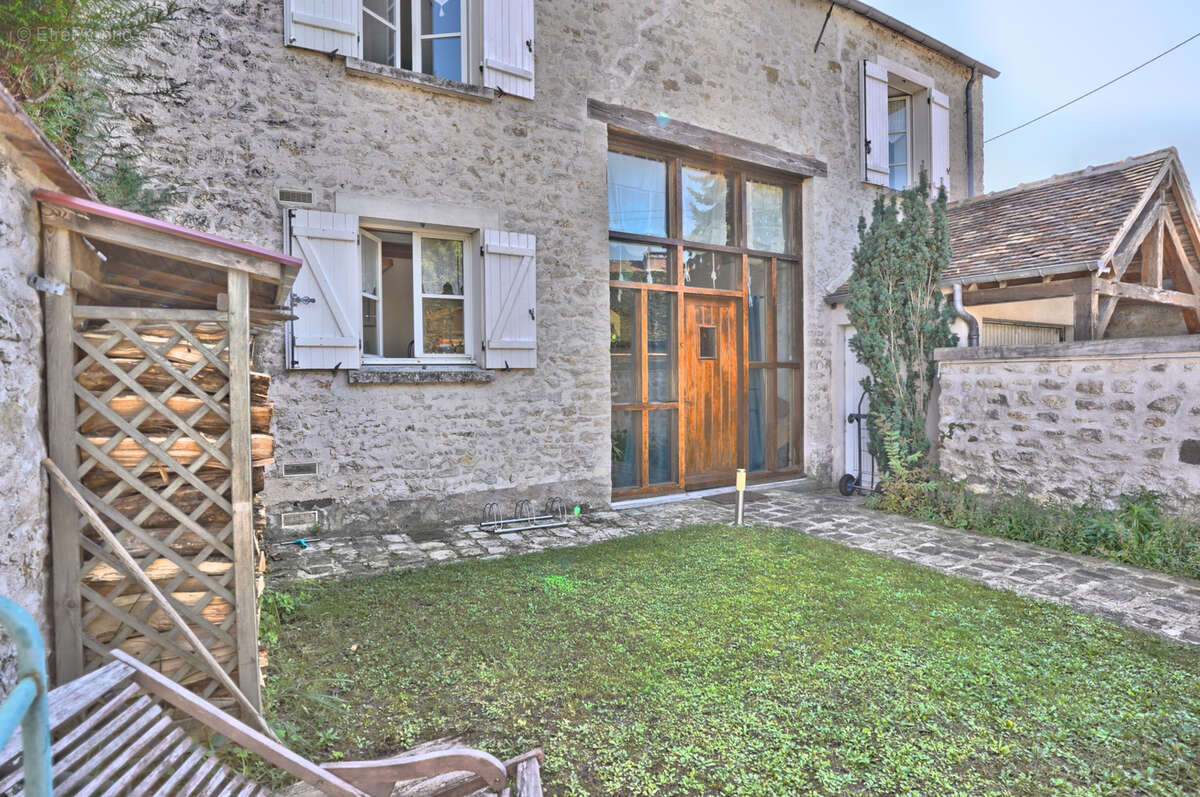 Maison à BOURRON-MARLOTTE