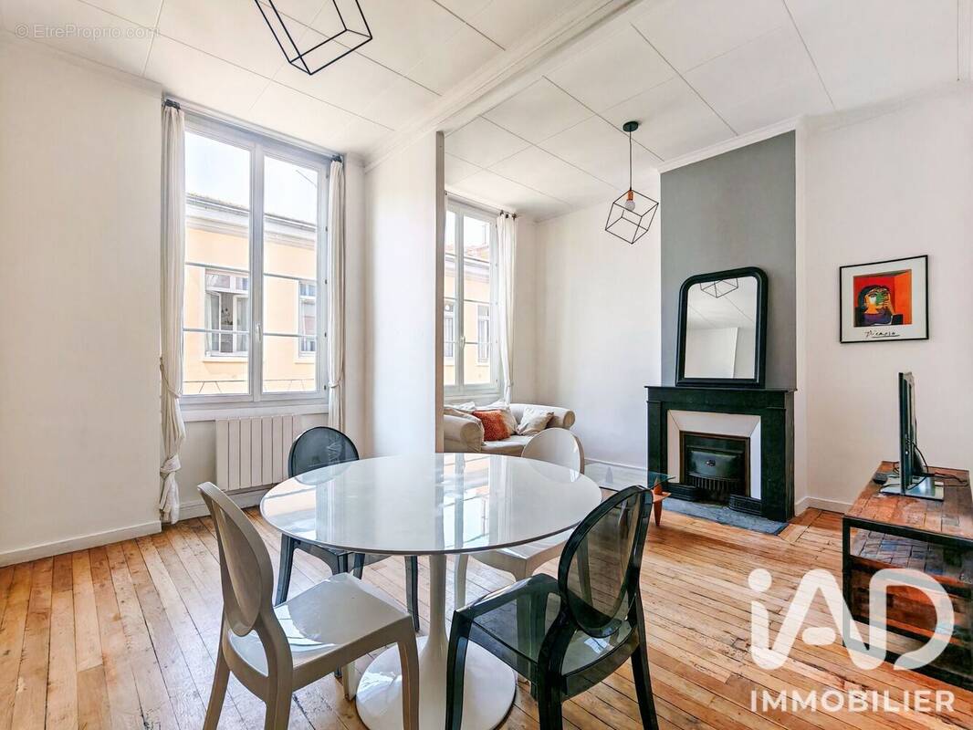Photo 1 - Appartement à LYON-1E