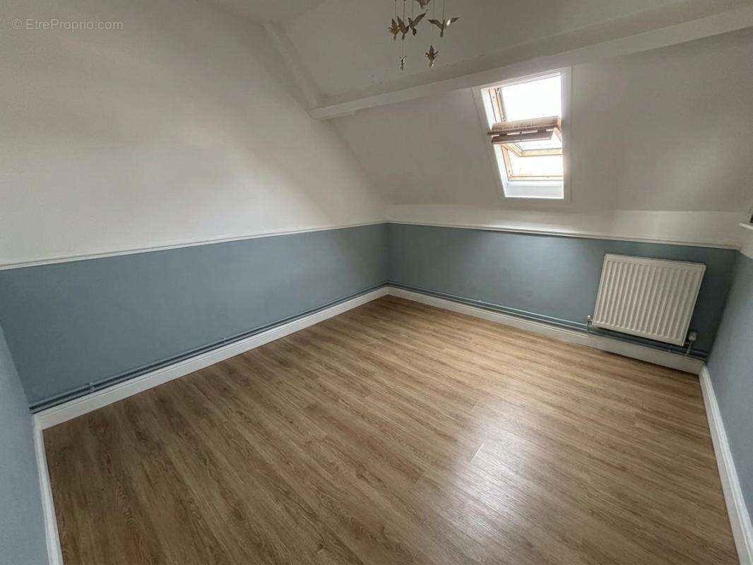 Appartement à CORBEIL-ESSONNES