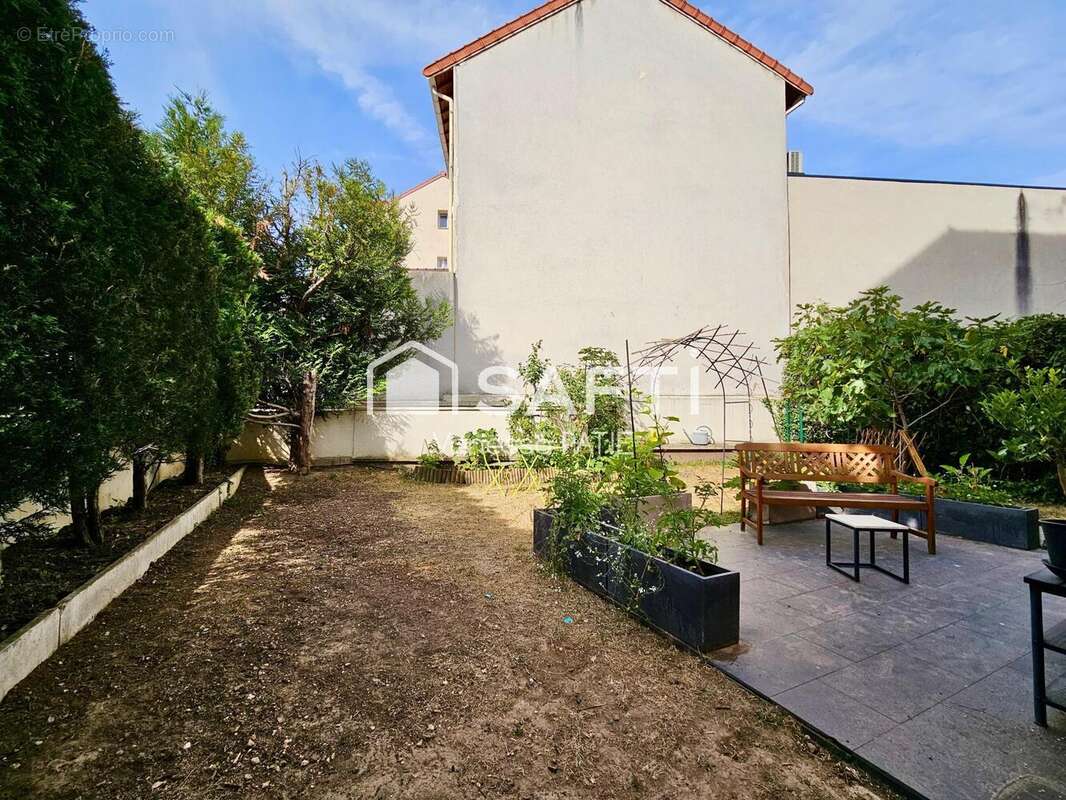Photo 8 - Appartement à ISSY-LES-MOULINEAUX