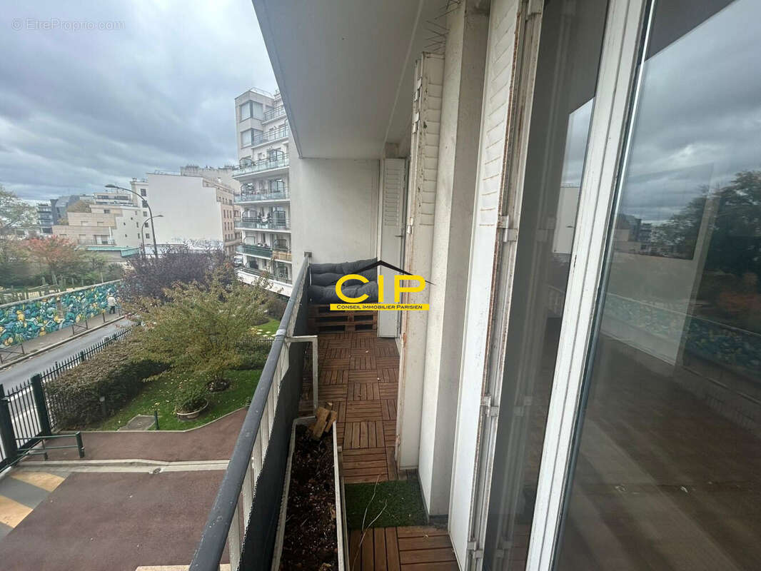 Appartement à PARIS-20E
