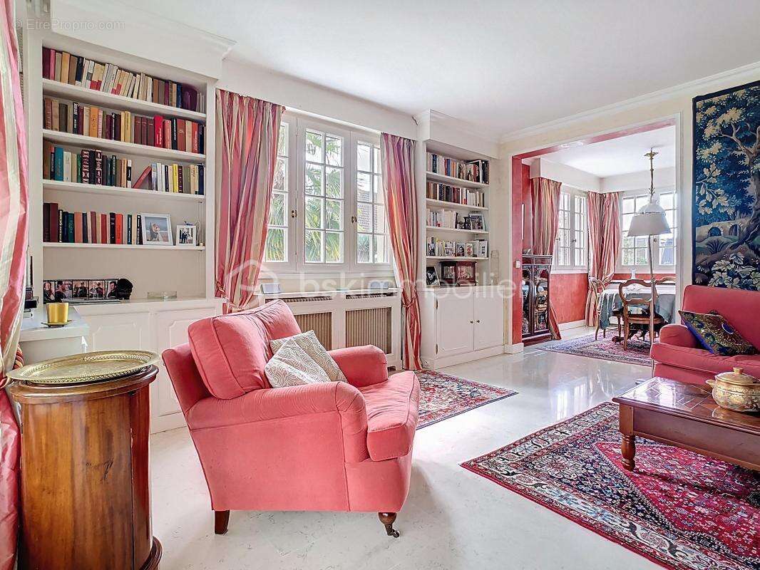 Maison à CHAMPS-SUR-MARNE