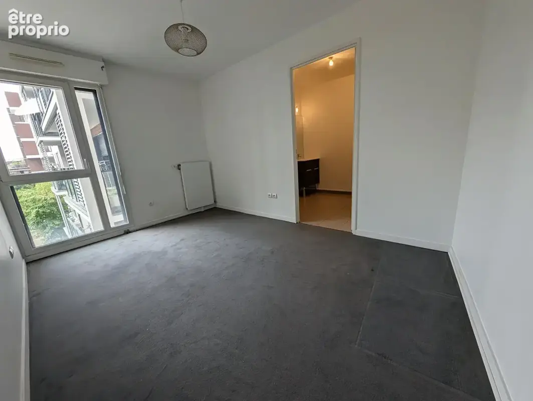 Appartement Colombes 2 pièces 45 m2 grande loggia et cave. - photo 6