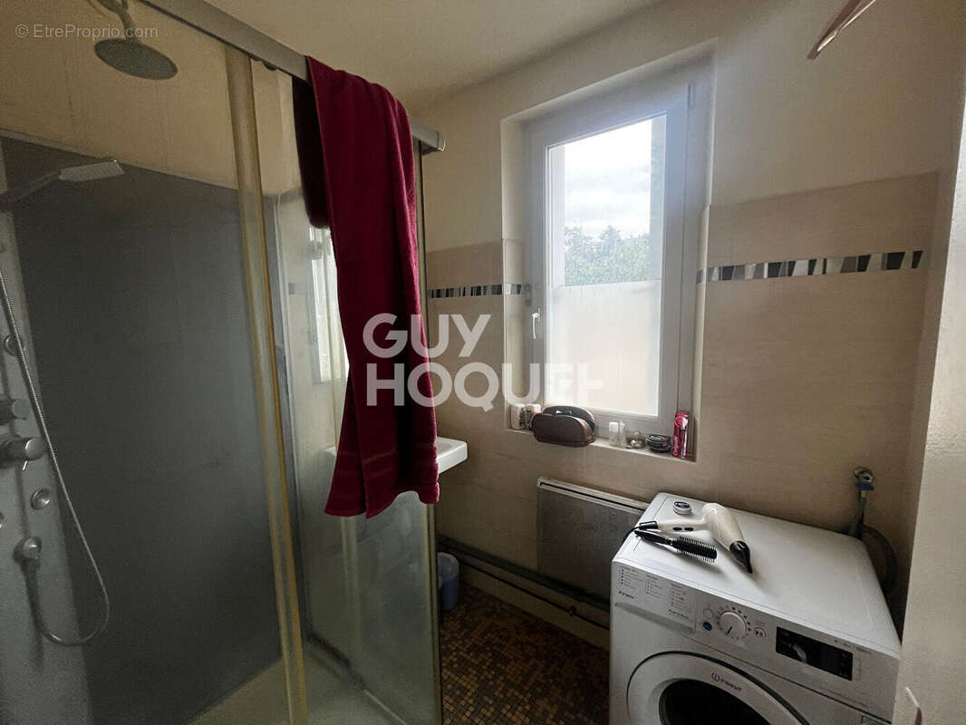 Appartement à LACROIX-SAINT-OUEN