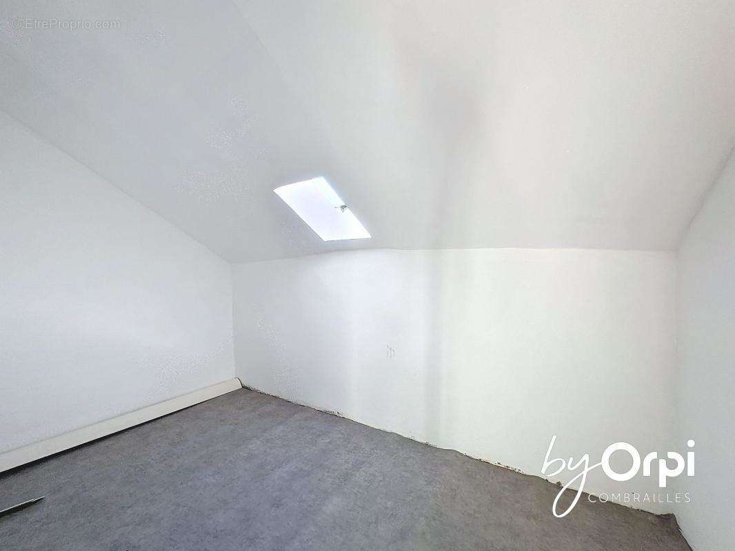 Maison à SAINT-ELOY-LES-MINES