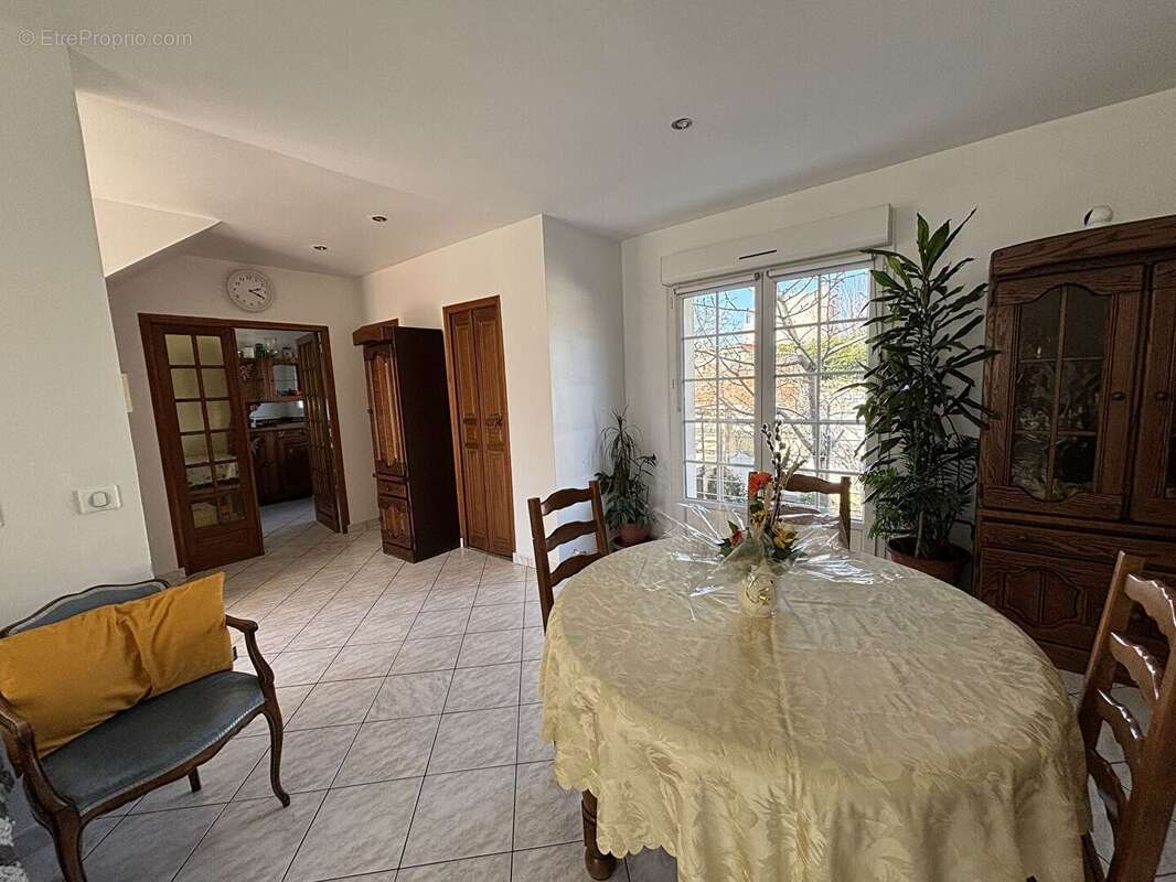 Maison à CHAMPIGNY-SUR-MARNE